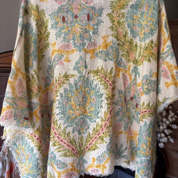 NWT Rynn Linen Poncho/Blouse Sugar Mill Damask Flax - Picture 6 of 8